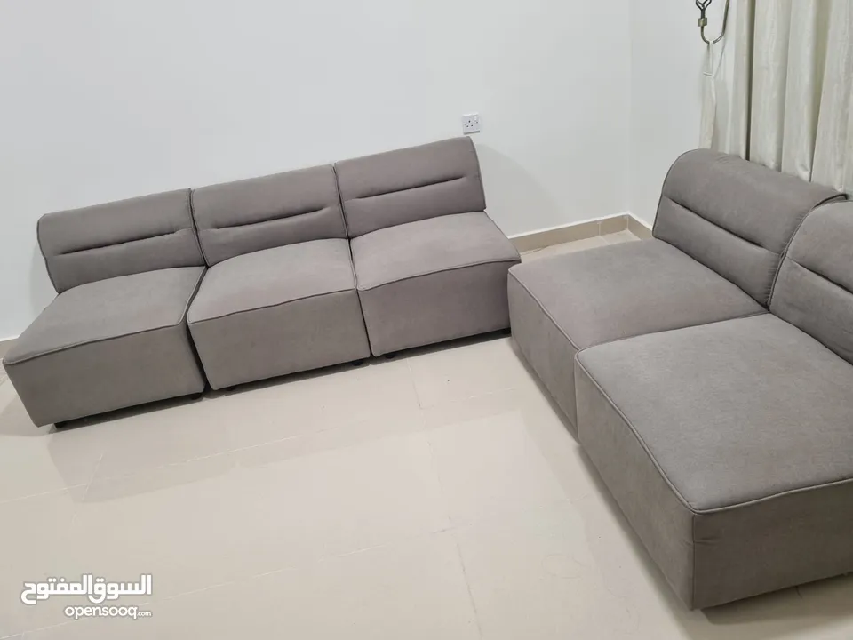 5 كراسي جديدة لغرفة جلوس عريضة قابلة للفصل و التركيب حسب الرغبة  adjustable new wide 5 sofa