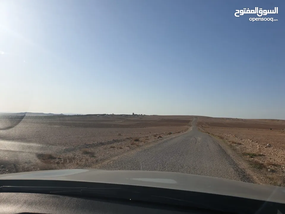 أرض إستثمارية جنوب عمان وسط مزارع كبرى الخريم الموارس