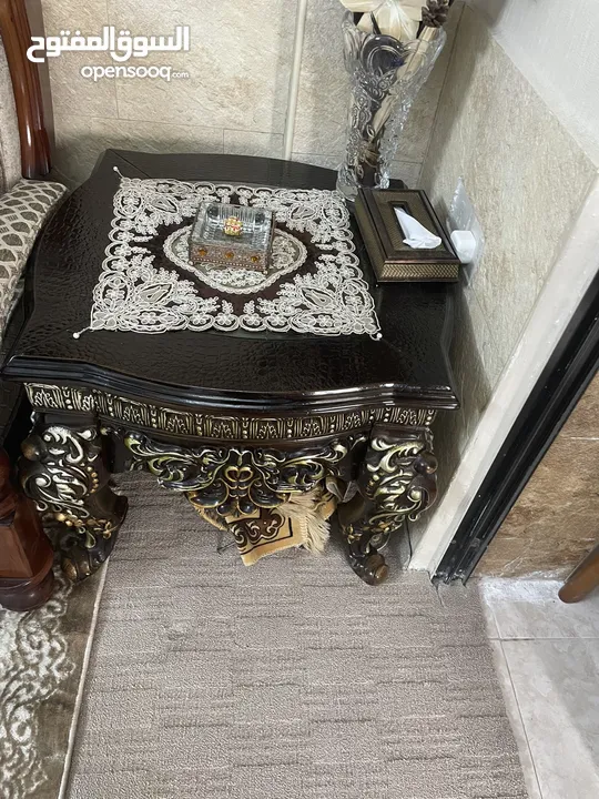 طاوله وسط كبيره مع 2 طاوله صغيره