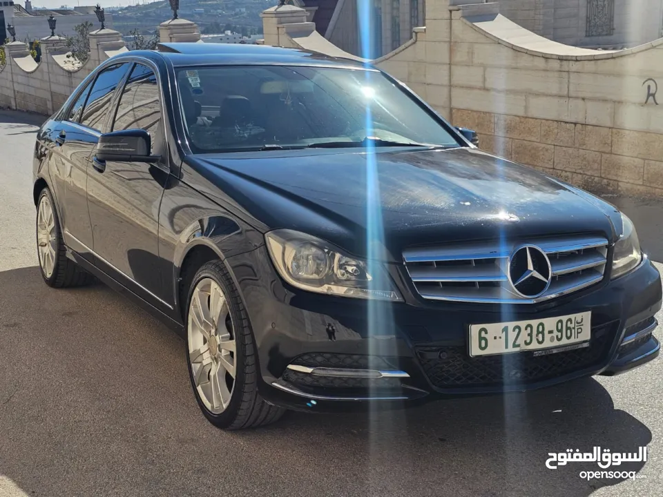 مرسيدس.  C200 فللللللللل مع. فتخه. بويه. شركه. بسعرررر حرق حرق