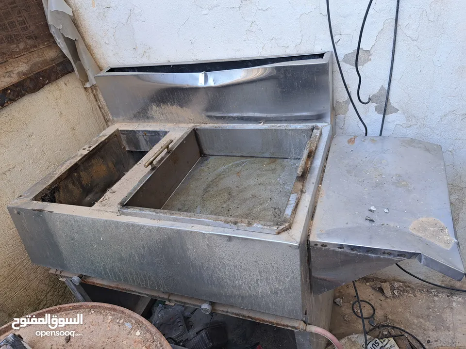 عده مطعم شعبي للبيع