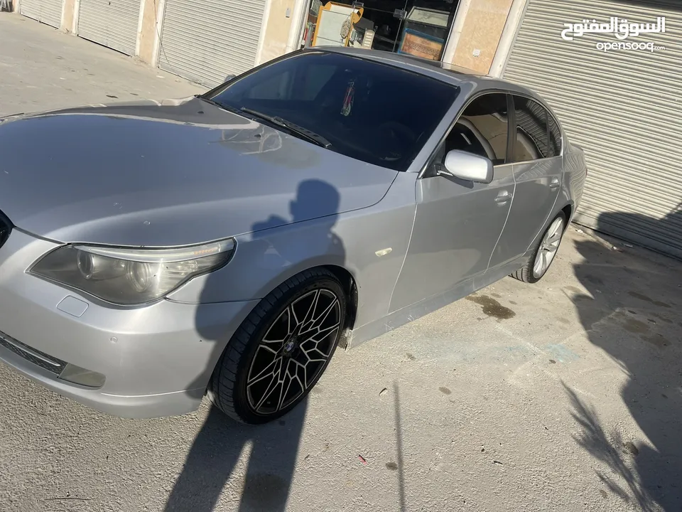 E60 موديل 525 2006