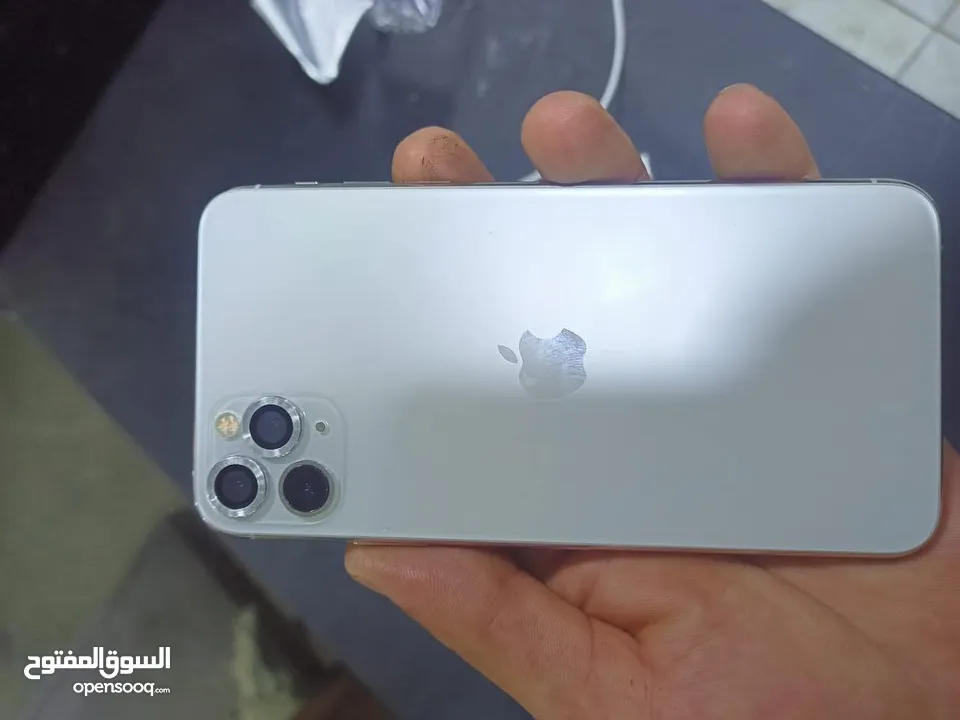 iPhone 11 Pro Max 256 بحالة الوكالة