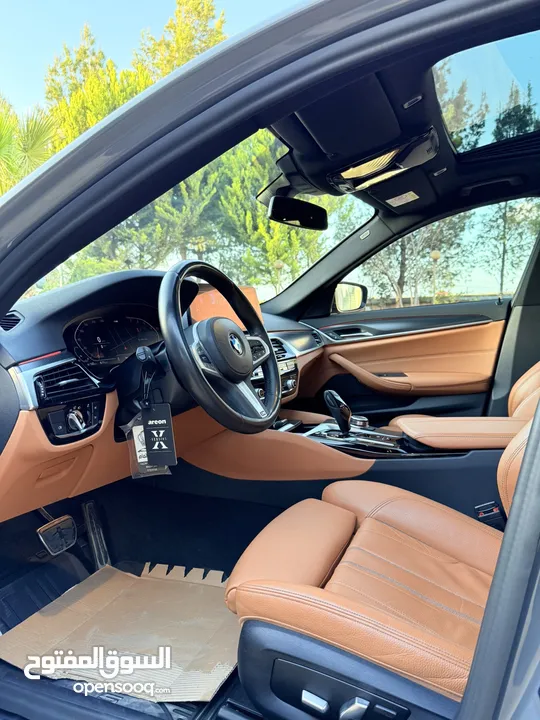 BMW 2023 530i وارد الشركه