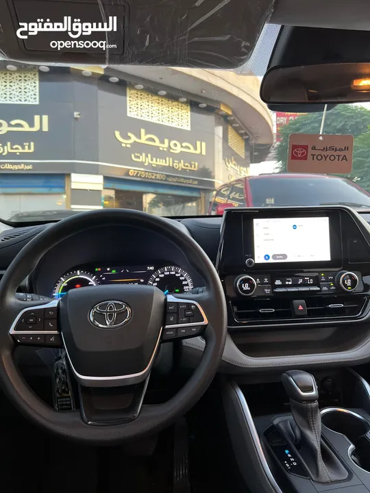 تويوتا هايلاندر ( 2023 ) فحص كامل 7 جيد عداد 28 ألف كيلو بحال الزيروو ( قابل للبدل )