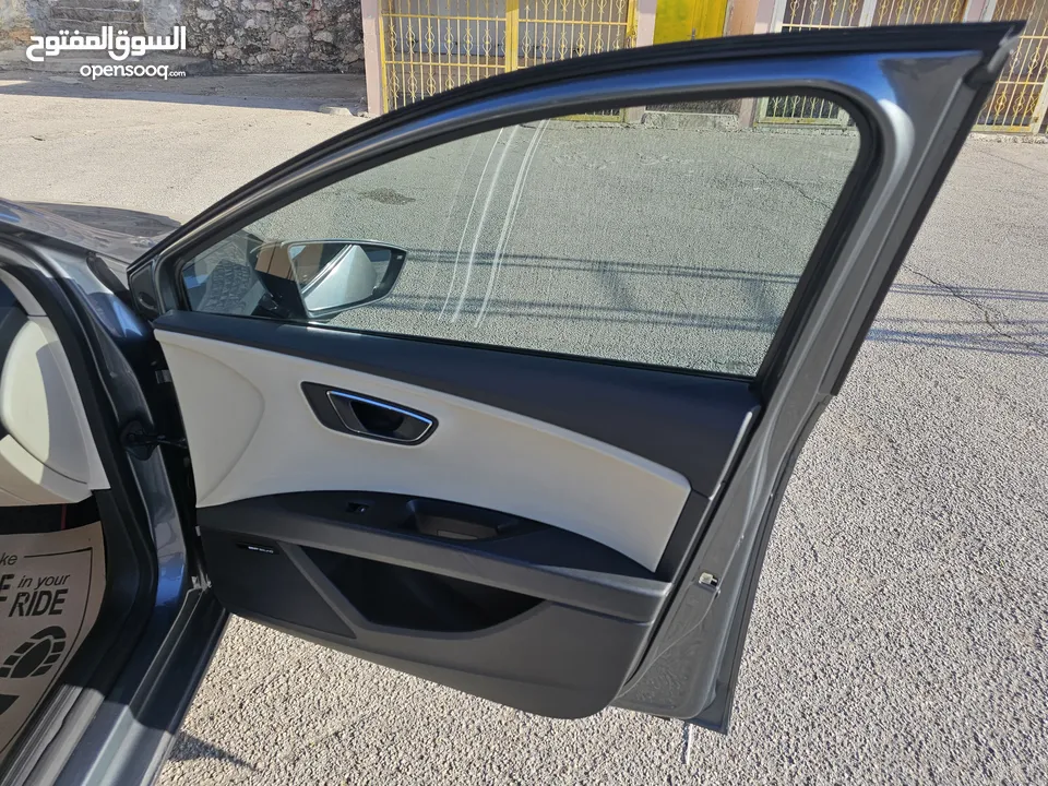 سيات ليون FR بسعر حرق كاش 63000 شيقل موديل 2014 ماتور 1200 تيريو بنزين فل اضافات ما عدا فتحة سقف