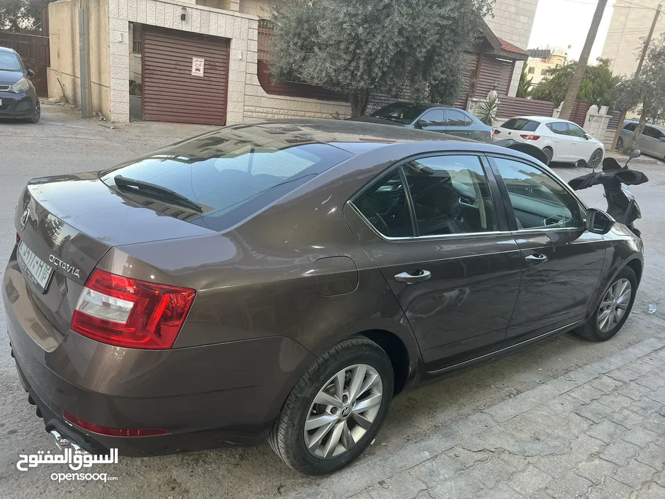 سكودا اوكتافيا مميزة عداد قليل