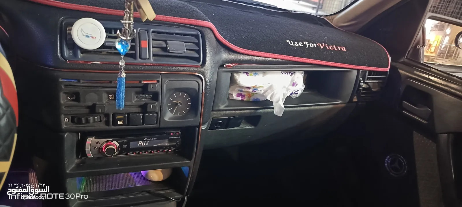 اوبل فيكترا  GLSللبيع الاردن  موديل 1994 محدثه بالكامل ل 95 لون اخضر قابل للتفاوض بعد المعاينه