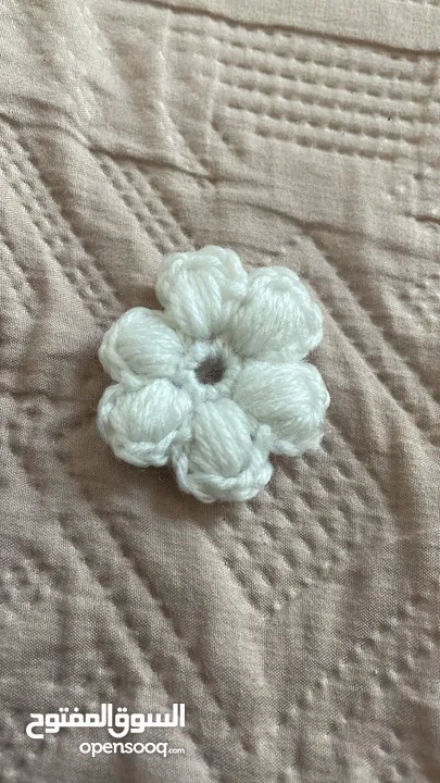 Hand made crochet flower only drhm per pcs