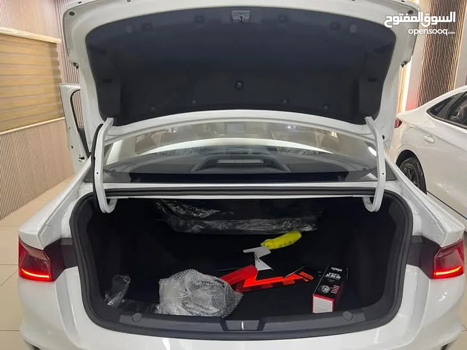 جمرك اليوم... جاهز للتنازل الفوري.. بسعر مغري جداً   BYD E3... عداد زيرو   من المستورد مباشره
