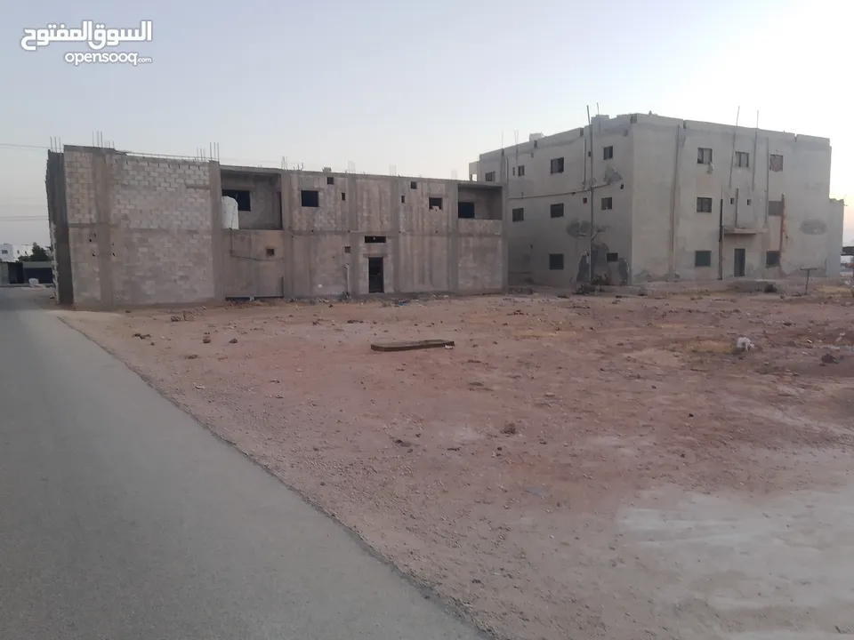 قطعت ارض 400 متر
