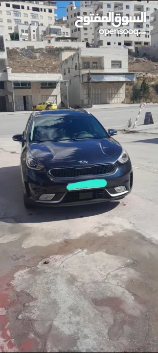 كيا نيرو 2017 مع فتحه جنط 18  تسير 11_2017  81 الف شيكل