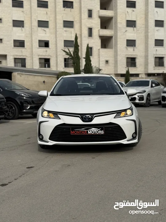 تويوتا كارولا ترخيص 2022 محرك 1800 هايبرد جير أوتوماتيك 170 حصان