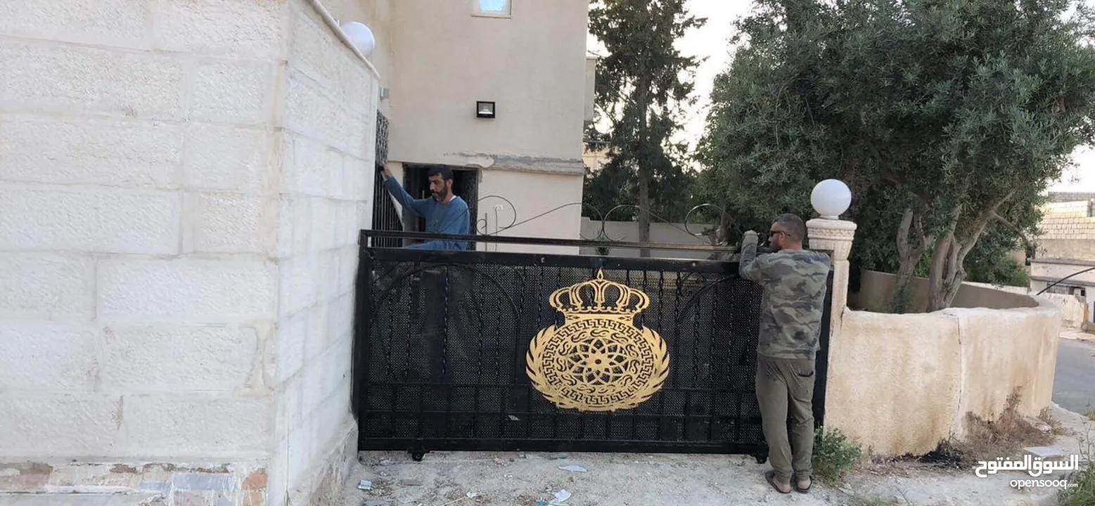 فيلا بالصلاة على النبي موقع مميز جدأ على ثلاث شوارع بالقرب من مستشفى ايدون العسكري