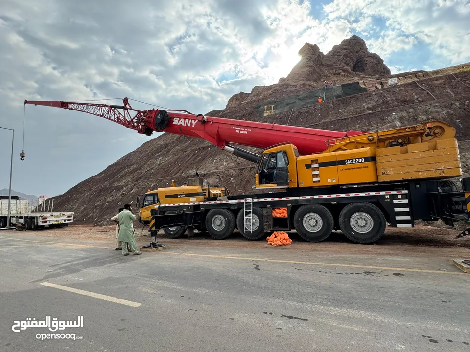 220-160-130-100-80-50-30 ton PDO/OXY approved crane available on reasonable rent in muscat