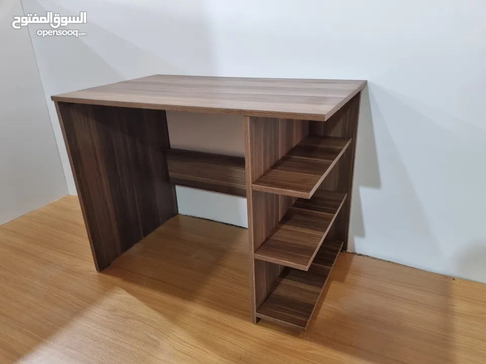 مكتب دراسة تشكيلة واسعة من المكاتب الدراسية وطاولات الجيمنج تناسب الجميع اطلبها الأن والتوصيل مجاني