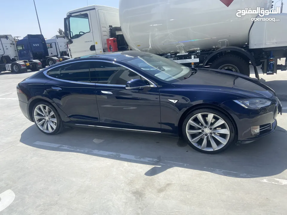 Tesla s 75 للبيع