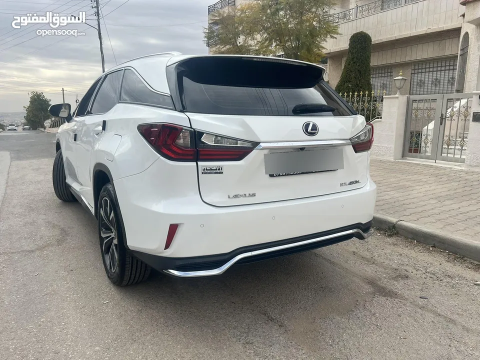 لكزس RX450hL موديل 2018 لون ابيض لؤلؤي وارد وصيانه الوكاله اعلى تصنيف من فئتها