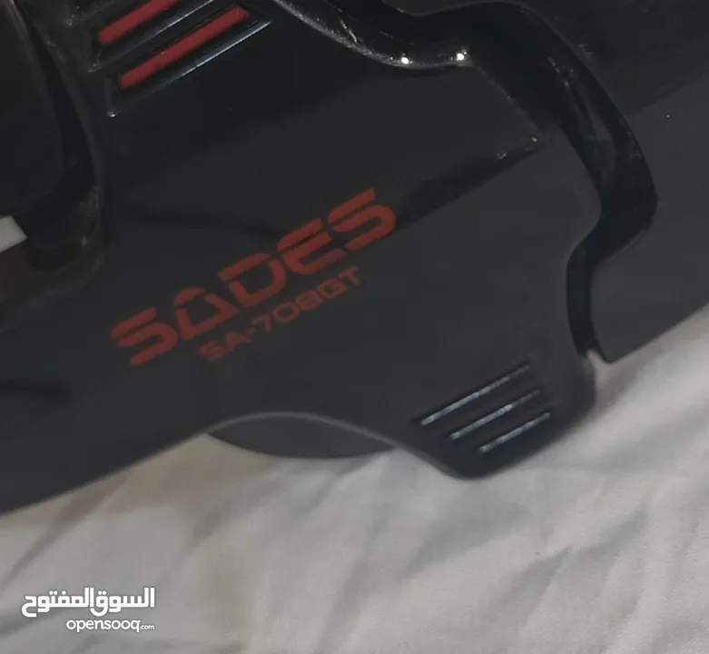 سماعه جيمنج فقط بي 5دنانير شامل التوصيل لجميع انحاء المملكه الاردنيه الهاشميه القطعه الأخيرة.