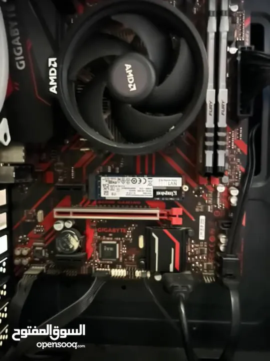 معالج ryzen 5 pro 4650g مع بورد b450m Gaming        ......................................