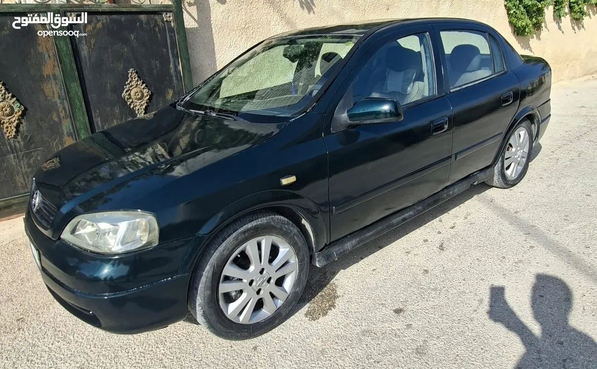اوبل استرا 2001