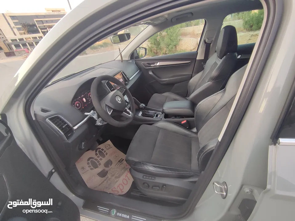 سكودا كاروك فل اضافات للبيع بسعر مغري ع الكاش