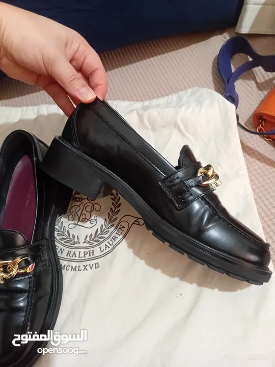 حذاء اصلي  من ماركة Tommy Hilfiger مقاس 38 سعره الحقيقي 200$