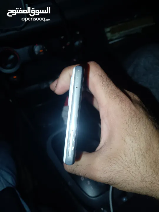 جهاز سامسونج جلاكسي A52 بحالة ممتازه