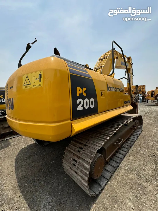 KOMATSU PC 220-8 / PC 200 EXCAVATOR  DUBAI  SAUDI ARABIA  كوماتسو PC 220-8 / PC 200 حفارة