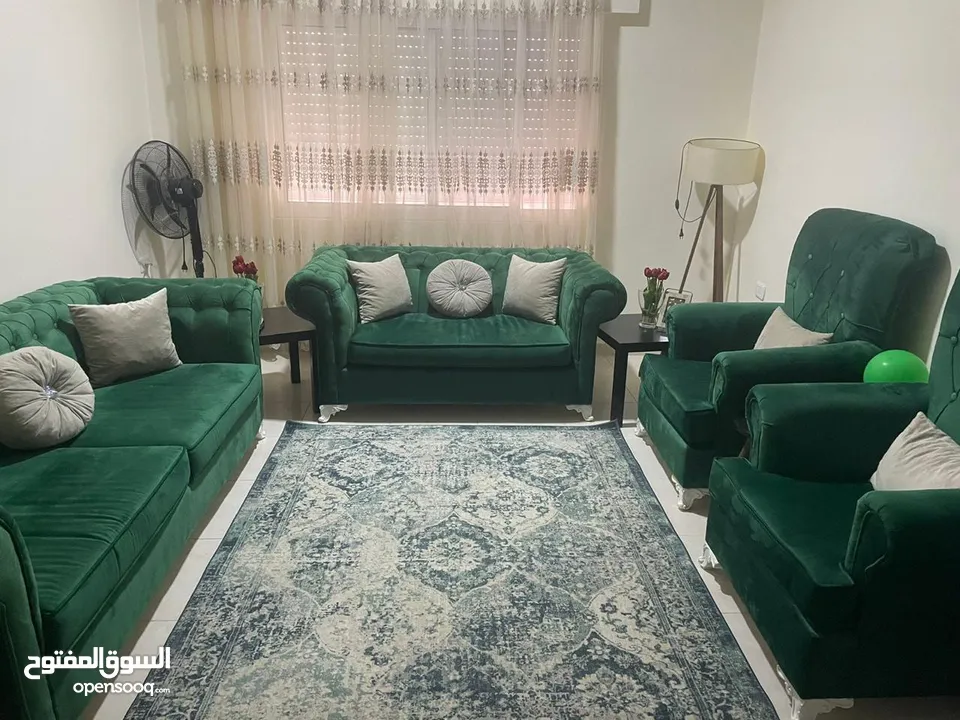 طقم ضيوف في حالة الوكالة استعمال خفيف