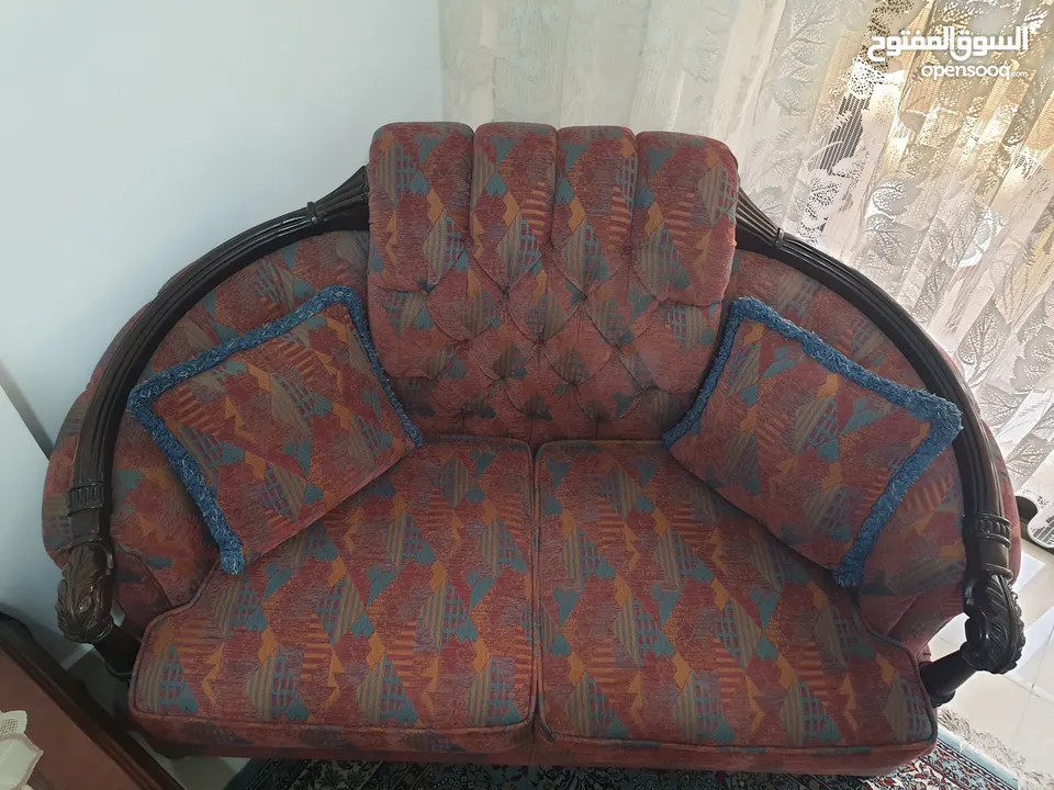 كنبة مزدوجة فخمة بحالة الجديده