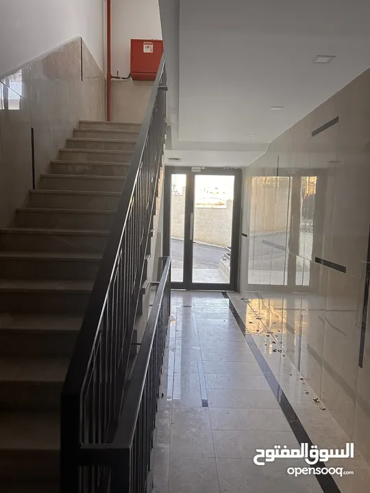 شقة مشطية جاهزة للبيع