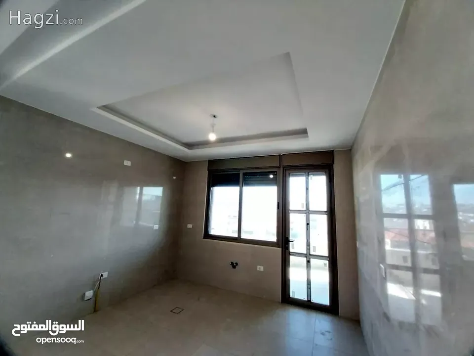 شقة طابق ثالث مع روف بمساحة 205  متر للبيع في منطقة ام السماق ( الرواب... ( Property ID : 30722 )