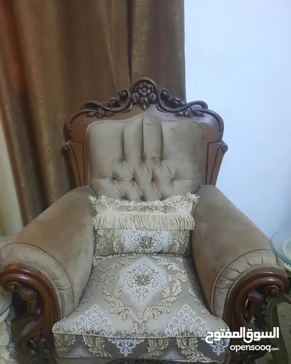 كنب مستعمل جديد لم يستخدم حالة اكثر من ممتاز اسفنج ضغط عالي بحالك الوكاله .