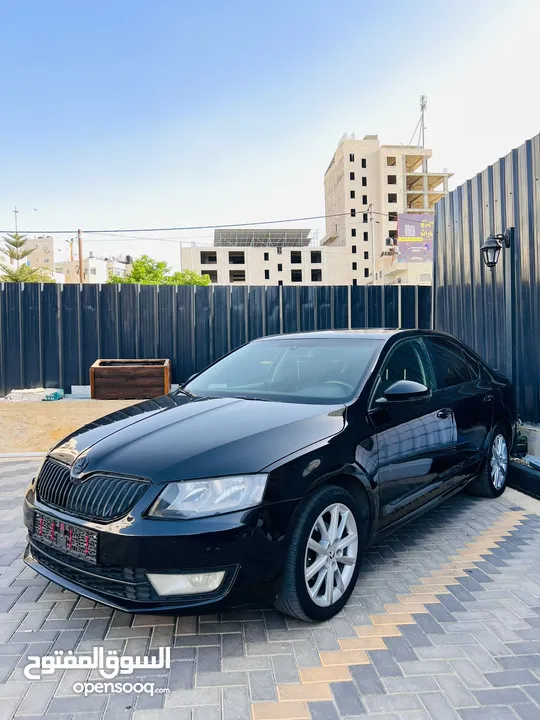 سكودا اوكتافيا Skoda Octavia  سيارة اقتصادية وممتازة بحالة جيدة دهان وبودي