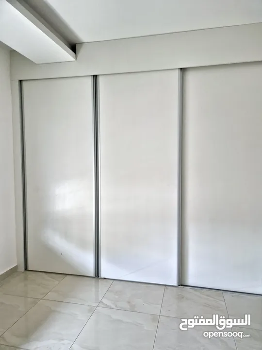شقة طابق أرضي مفروشه جزئيا ضمن كومباوند بديرغبار, للبيع من المالك مباشرة بدون وسيط
