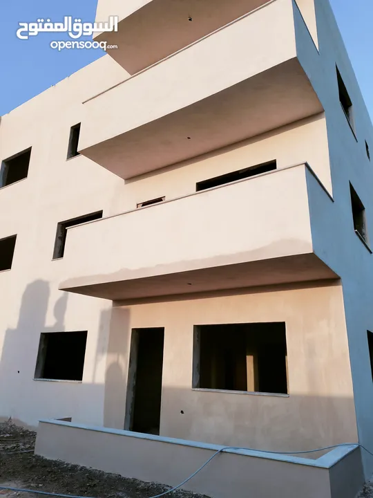 المهندس ايمن صافي  تنفيذ كافة أعمال  مقاولات الابنية والتشطيب الداخلي و التمديدات الكهربائية