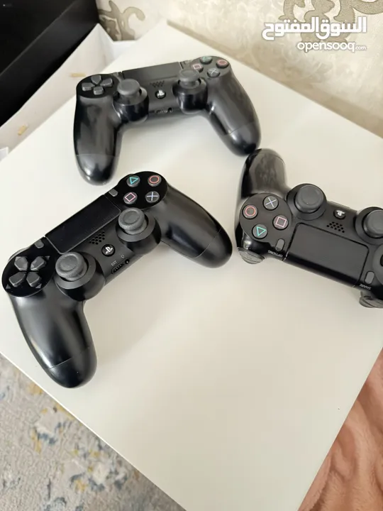 إيد بلايستيشن4  ذراع تحكم بلايستيشن4 playstation4 controller  مستعمل بحال الوكالة نظيفة جدا عالفحص