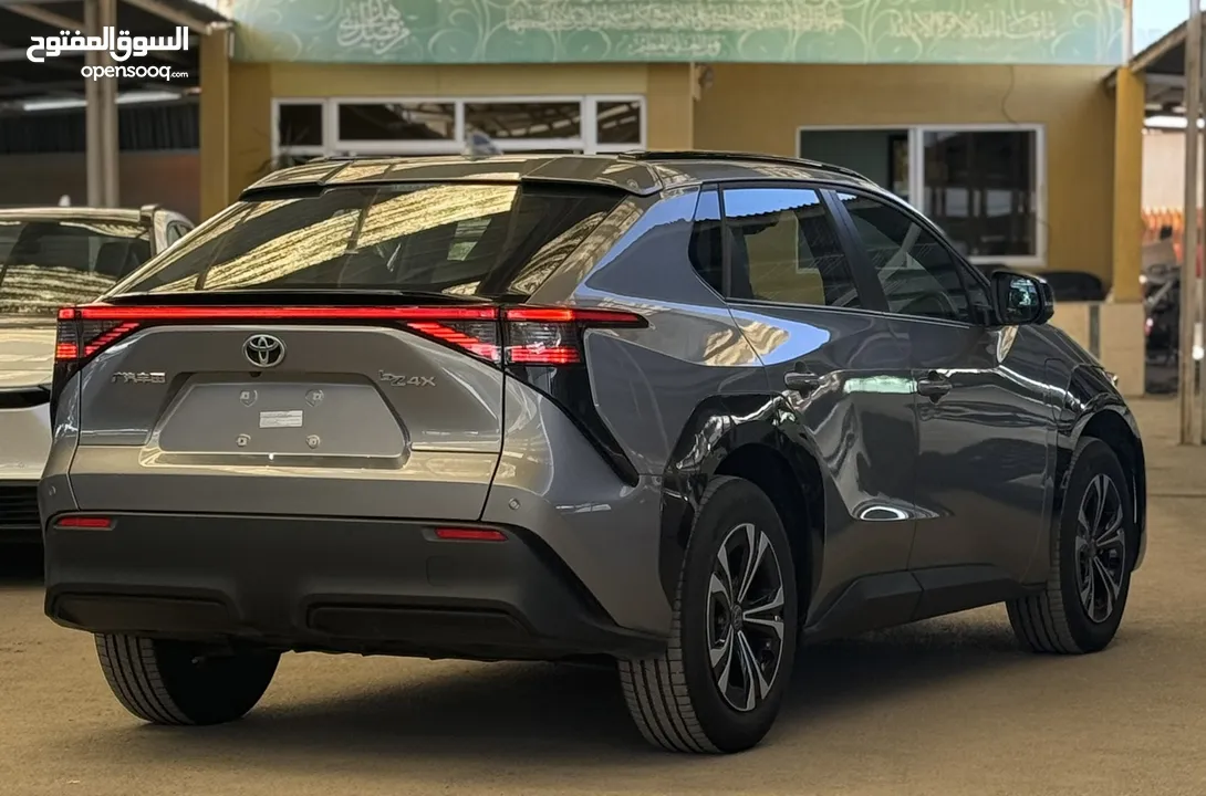 Toyota BZ4X تويوتا بي زد فور 2022