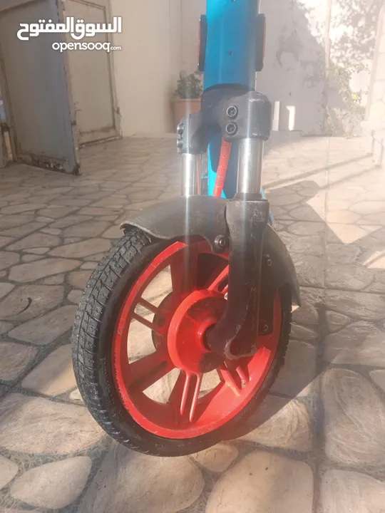 سكوتر الكهربائية للبيع  بسعر نار