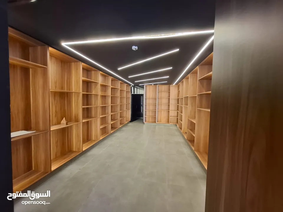محل للبيع او للأيجار الشارع الرئيسي مقابل نيلسون مانديلا