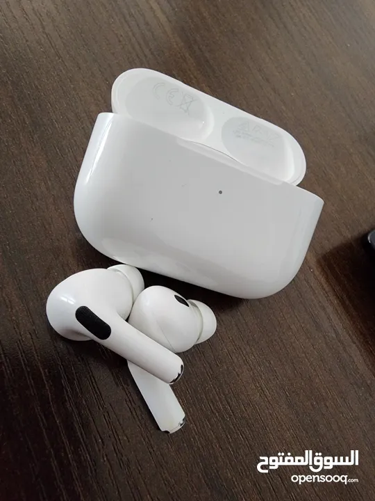 بسعر حرق بحالة ممتازة apple airpods pro 2