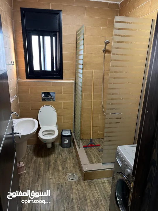 ستوديو دور سادس للايجار مع المالك مباشرة