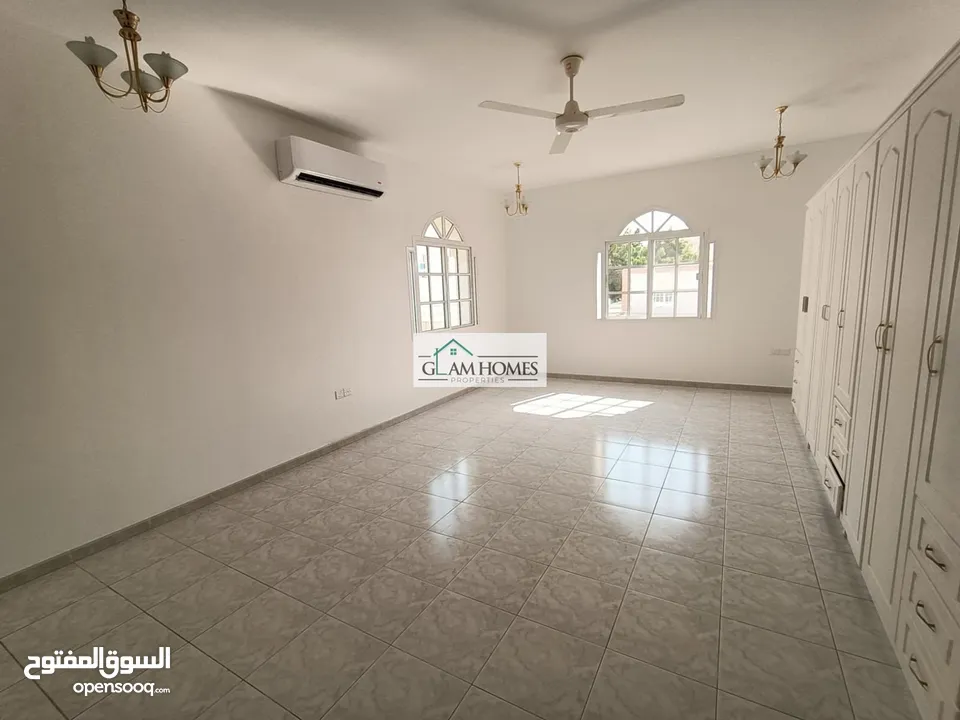 Gorgeous villa located in a peaceful neighborhood in MQ Ref: 298S