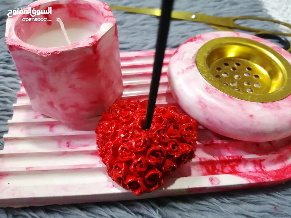 هدايا صنعت بحب made by love لجميع المناسبات والتوزيعات