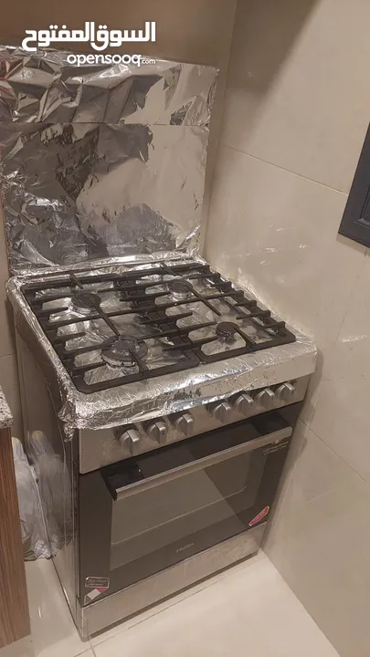 Haier 4 burner stove with oven and grill