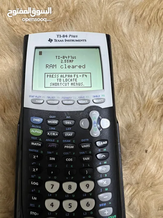 اله حاسبه علميه متقدمه texas ti- 84 plus