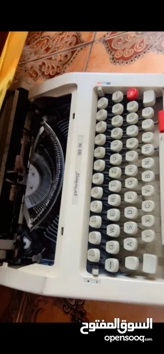 بيع الات كاتبه بسعر جيد