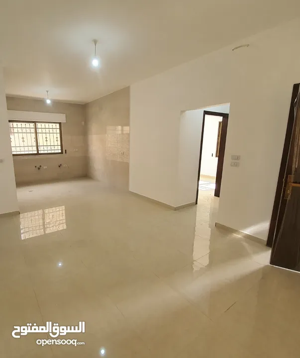 عماره جديده/4 شقق طابقيه للبيع