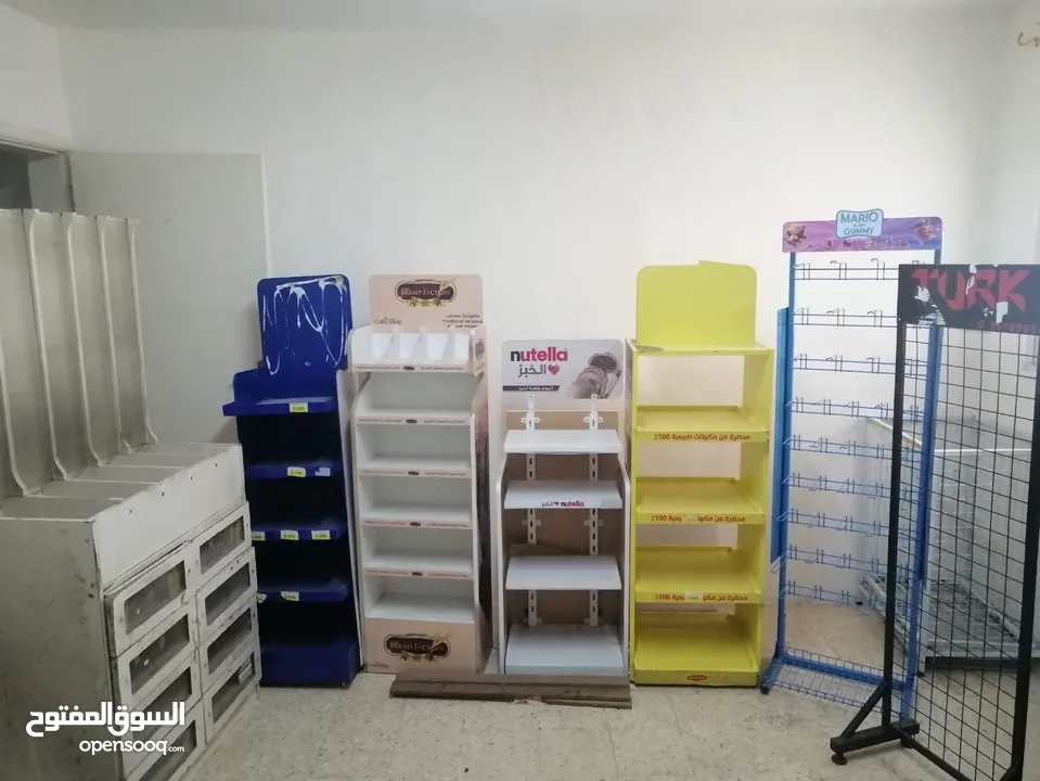 اثاث مستعمل مشكل وغرف نوم وكنب وخزائن وثلاجات ونثريات